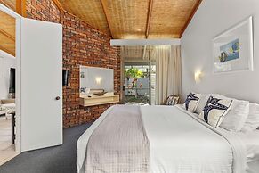 Nautilus Beach Resort by Charlesworth