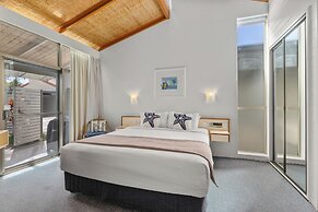 Nautilus Beach Resort by Charlesworth