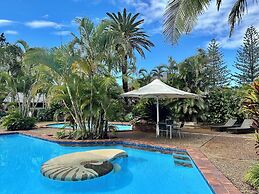 Charlesworth Nautilus Beach Resort