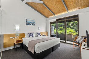 Nautilus Beach Resort by Charlesworth