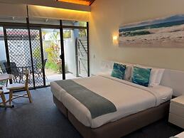 Nautilus Beach Resort by Charlesworth