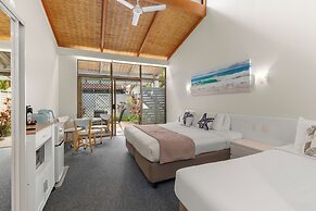 Nautilus Beach Resort by Charlesworth