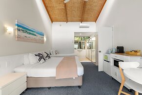 Nautilus Beach Resort by Charlesworth