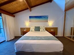 Nautilus Beach Resort by Charlesworth