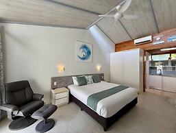 Nautilus Beach Resort by Charlesworth