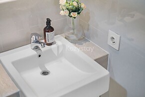 Padmi by Kozystay - Paskal