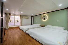 Cozy Stay I Trang Tien Ha Noi