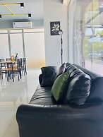 Near BKK Airport Hostel