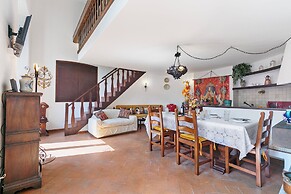 Albert's Castle Apt