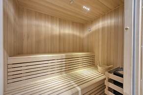 Villa Galant with Pool and Sauna