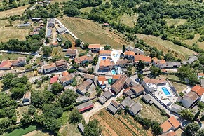 Villa Galant with Pool and Sauna