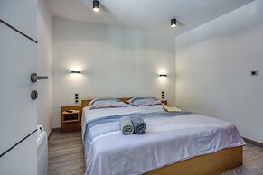 Stone Villa Galant with Pool