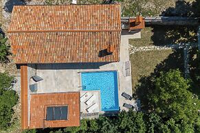 Stone Villa Galant with Pool
