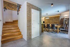 Stone Villa Galant with Pool