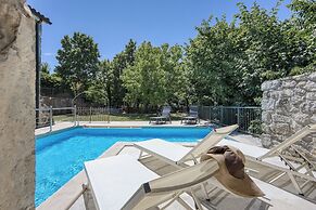 Stone Villa Galant with Pool