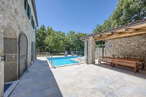 Stone Villa Galant with Pool