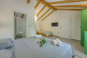 Stone Villa Galant with Pool
