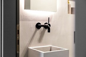 Belmont - 2 Bedroom Apartment in Athens