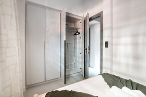 Belmont - 2 Bedroom Apartment in Athens