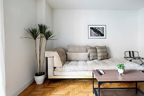 Belmont - 2 Bedroom Apartment in Athens