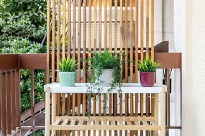 Belmont - 2 Bedroom Apartment in Athens