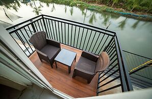 S Cross Munroe Island Resort