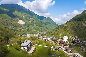 Boutique Apartment Limone Ski In Ski Out