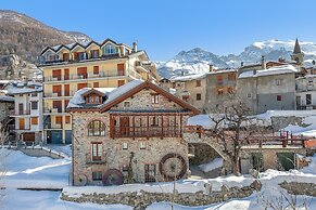 Boutique Apartment Limone Ski In Ski Out