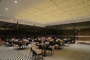 Mamaya Resort & Spa By Four Leaf Hotels