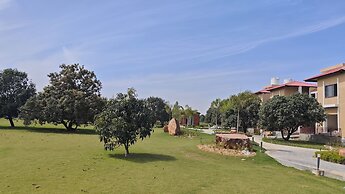 Mamaya Resort & Spa By Four Leaf Hotels