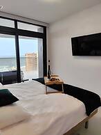 Sunset Cliffs Residence