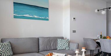 Sunset Cliffs Residence