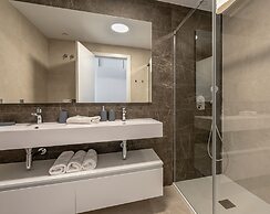 Sunset Cliffs Residence