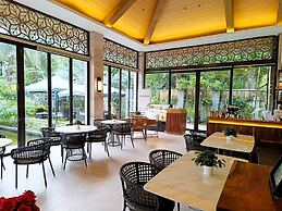 JAMINS HOTEL & RESORT INC