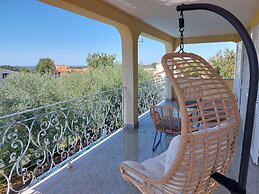 Holiday House with Pool Villa Seabird