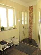 Holiday House with Pool Villa Seabird