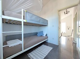 Holiday House with Pool Villa Seabird