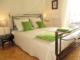 Holiday House with Pool Villa Seabird