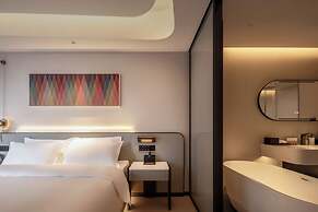 VANMO Hotel