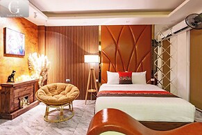 GRAD Queen Luxury Hotel