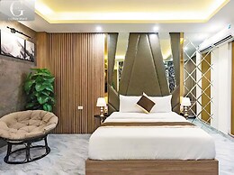 GRAD Queen Luxury Hotel