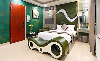 GRAD Queen Luxury Hotel