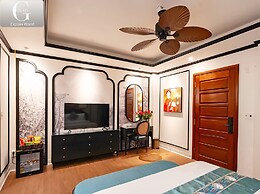 GRAD Queen Luxury Hotel