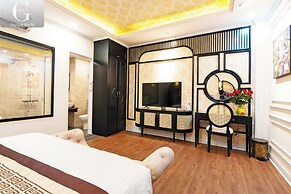 GRAD Queen Luxury Hotel