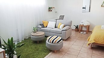 Relaxing Studio Apt 1 min to Highway Parking