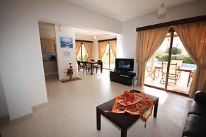 Seaside 2-bedroom Villa With Private Pool, Garden & Wifi Your Perfect