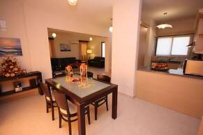 Seaside 2-bedroom Villa With Private Pool, Garden & Wifi Your Perfect