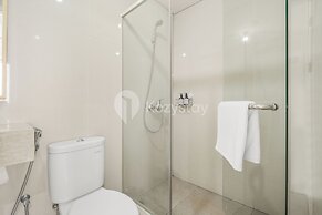 Aruna by Kozystay - Paskal