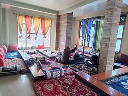 New Brahma Guesthouse