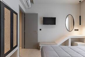 Lithia Exclusive Villas